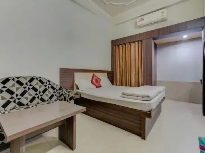 Hotel Basera