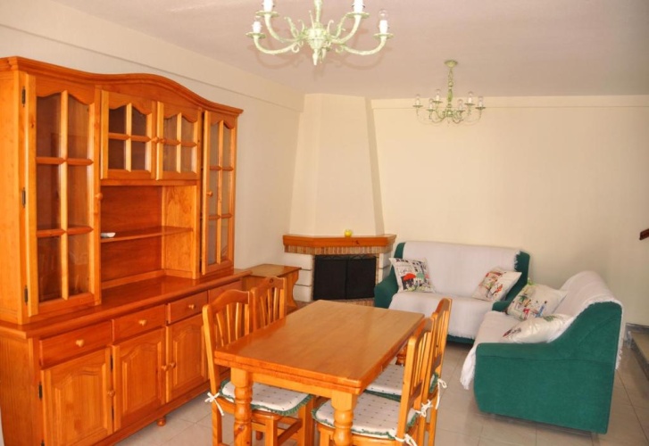 2 Bedrooms Cottage