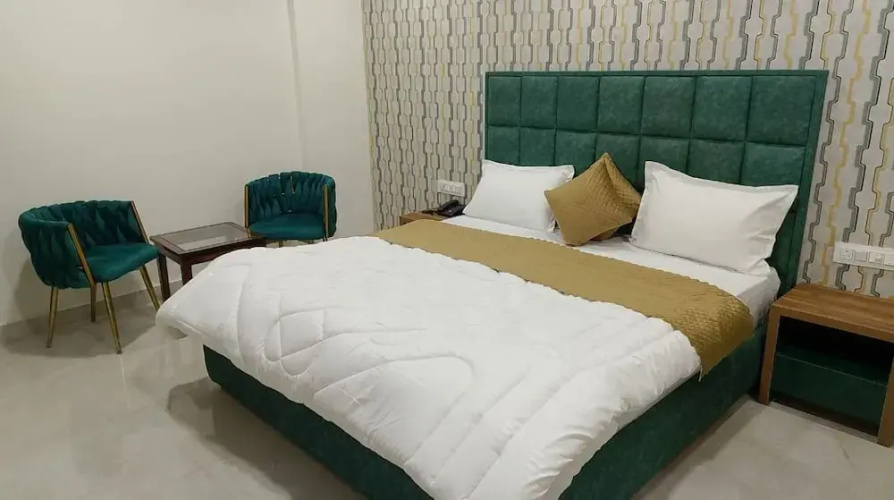 Hotel Modern Plaza