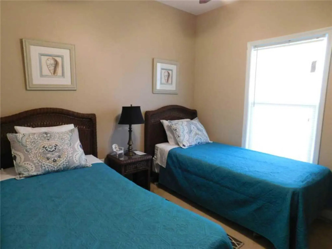 1111 Willow Bend