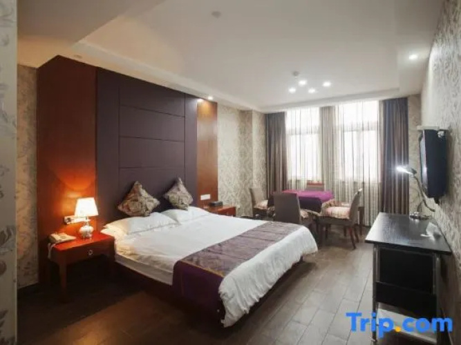 Ruili Hotel