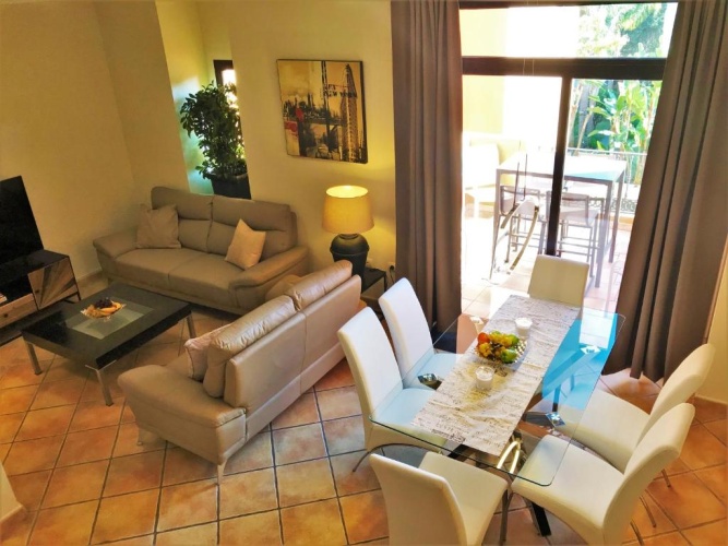 3 Bedrooms Penthouse Apartment