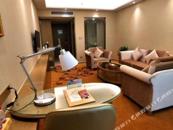 Deluxe Double Suite