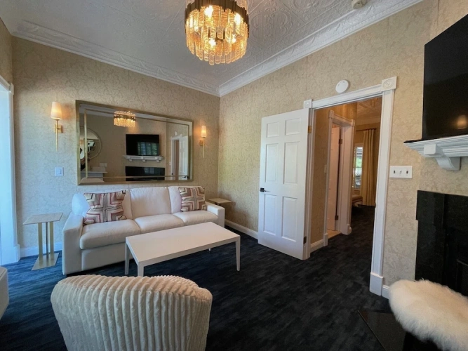 Luxury Double Suite