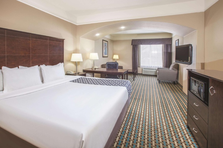 Deluxe Double Suite