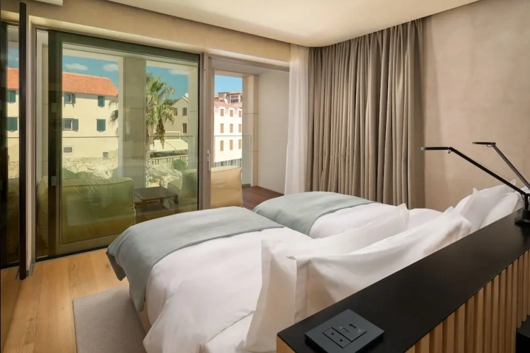 Premium Twin room with balcony and with city view