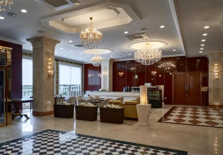 GoldOne Hotel & Suites