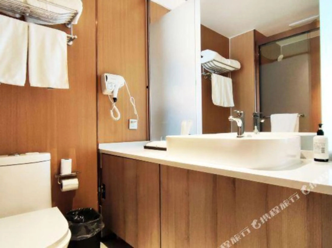 Lidu Business Hotel