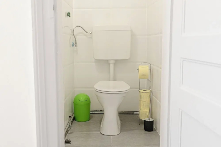 Easy Center Access 2BR Apt Near AKH