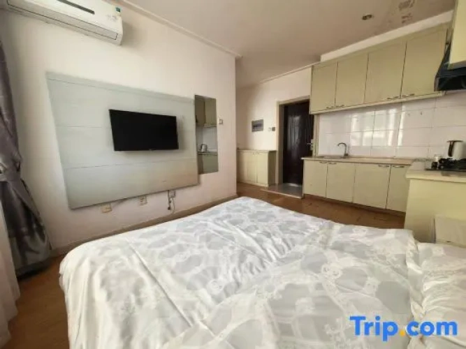 Economy Family room