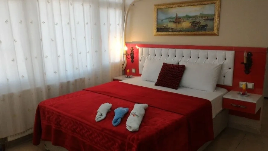 3 Bedrooms Apartment