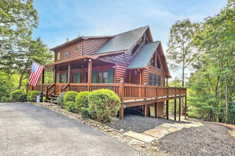 3 Bedrooms Cottage