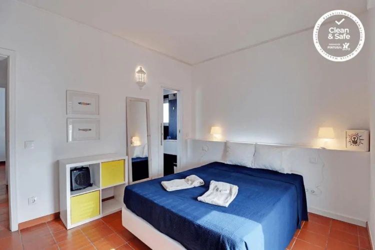 3 Bedrooms Apartment