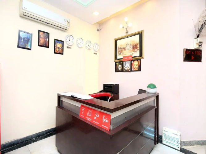 OYO 16441 Hotel Gurjeet