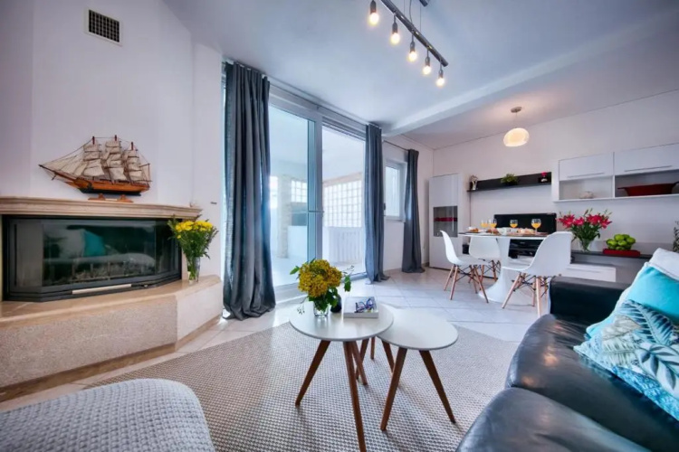Seafront Suites Maja