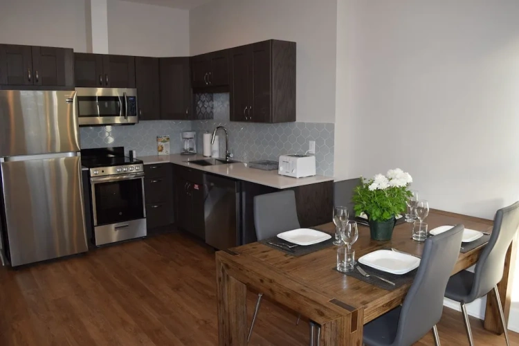 2 Bedrooms Classic Apartment