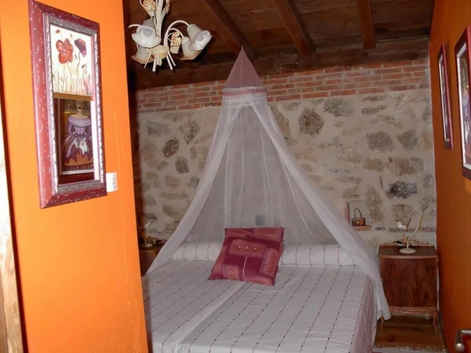 4 Bedrooms Double Cottage