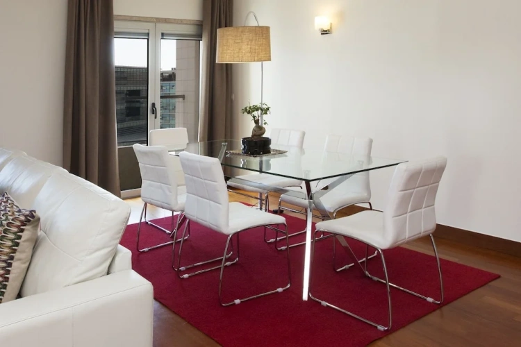 3 Bedrooms Family Apartment with balcony and with city view