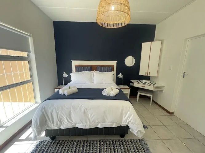 3 Bedrooms Executive Cottage