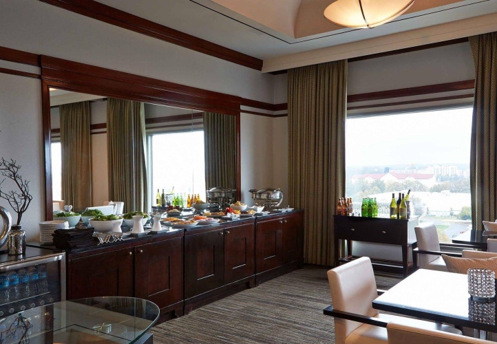 Renaissance Concourse Atlanta Airport Hotel photo 9