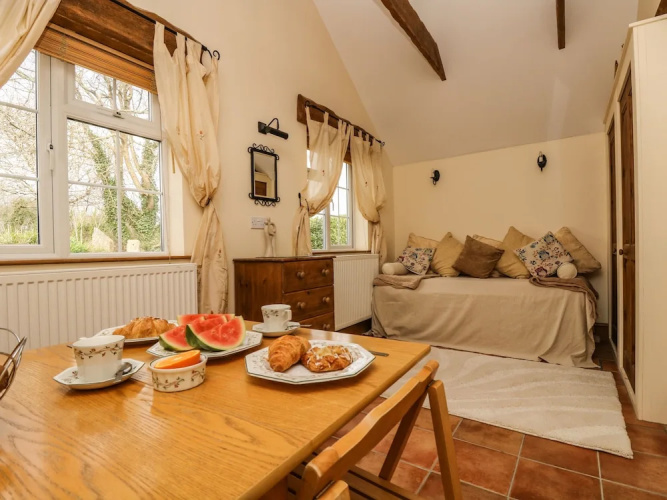 Manor Farmhouse Cottage