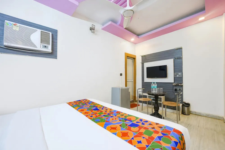 Fabhotel Capital Inn
