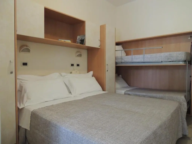 Standard Quadruple room