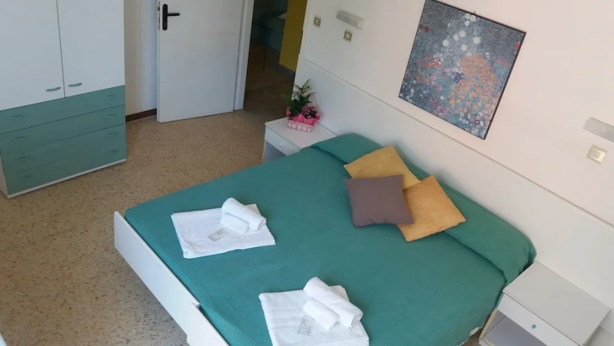Standard Quadruple room with sea view