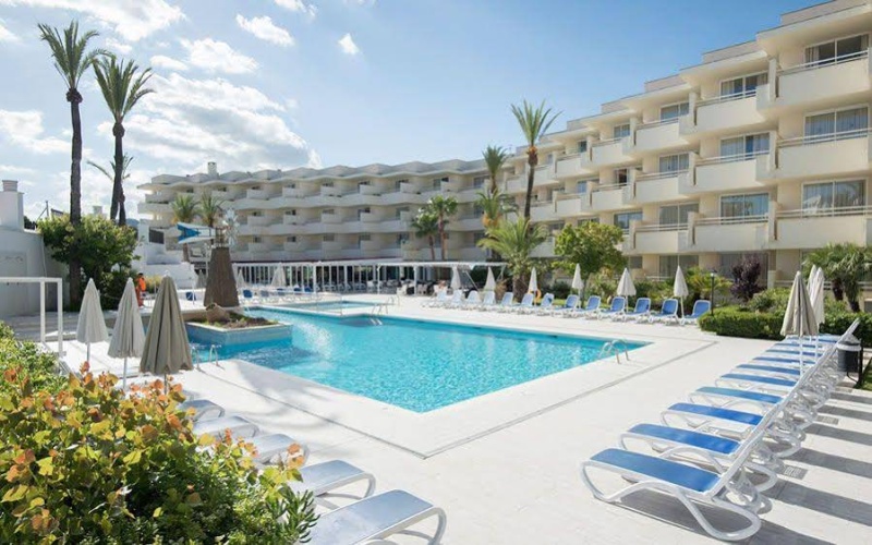 Globales Cala Bona Suites photo 8