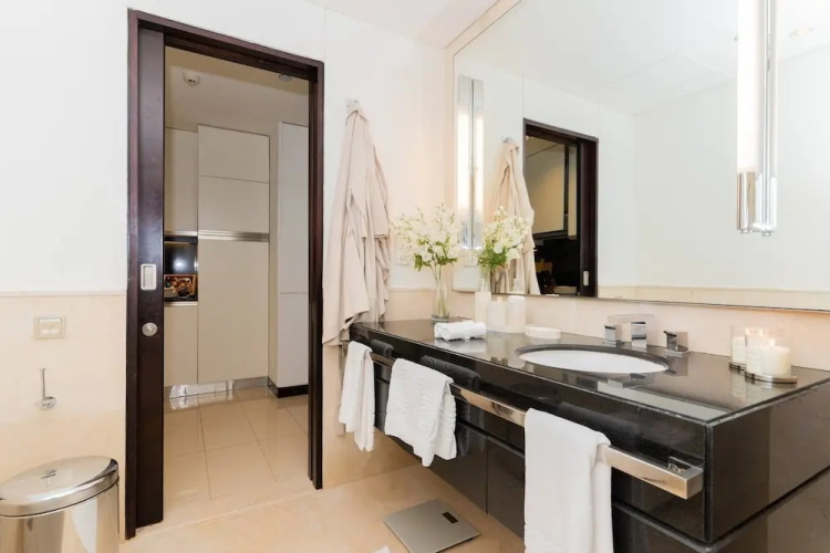 High Floor Hotel Facilities Incl Studio
