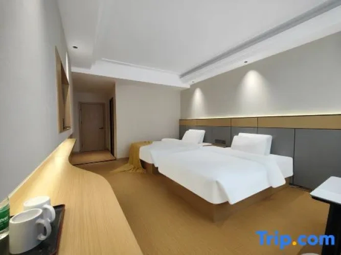 Comfort Twin room with city view