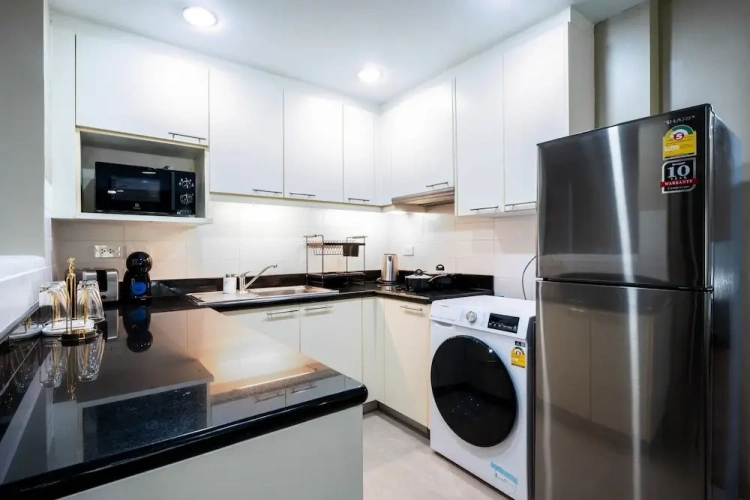 2 Bedrooms Executive Apartment with golf view