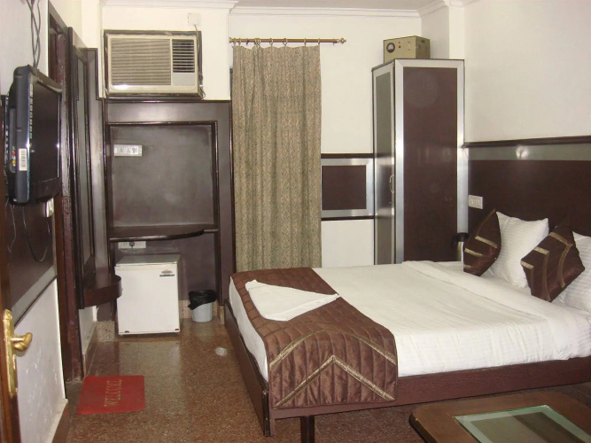 Hotel Rama Deluxe