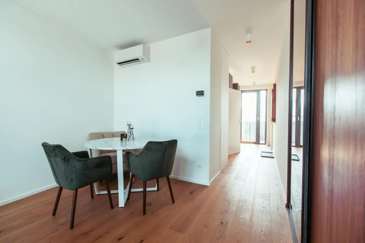 Triangle City Apartment
