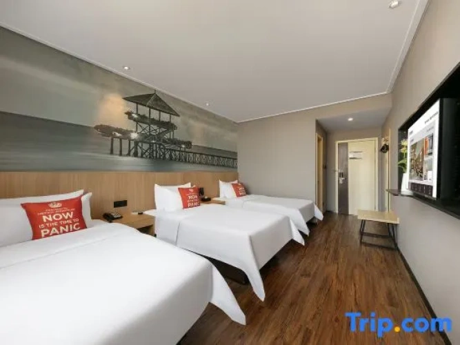 Premium Triple room