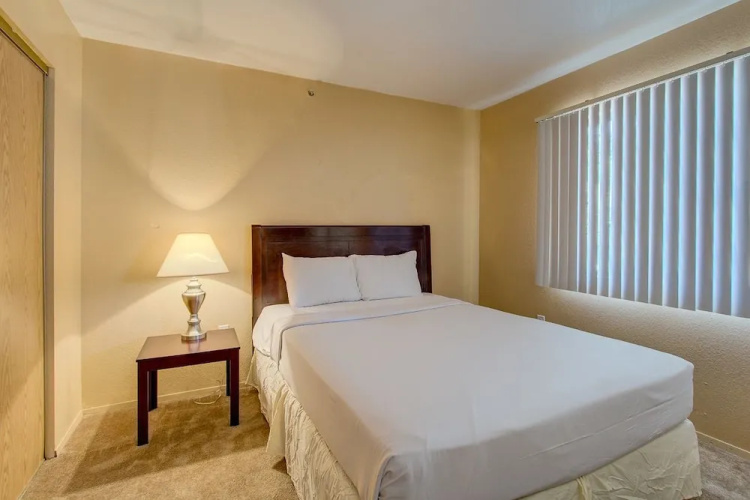 Emerald Suites Convention Center