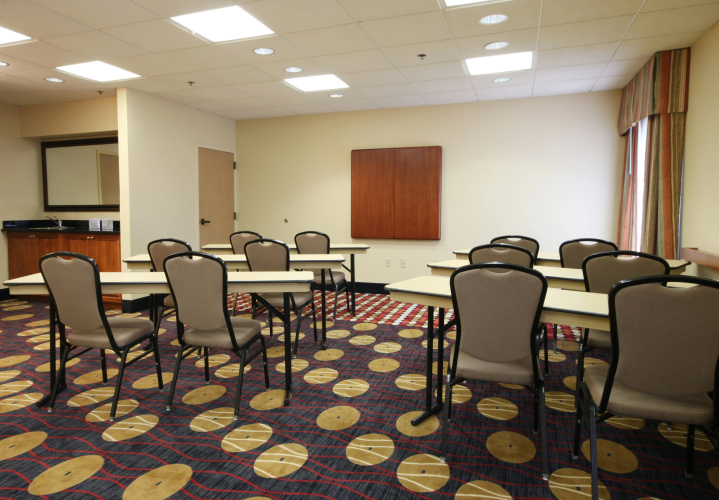 Hampton Inn Champaign/Urbana photo 21