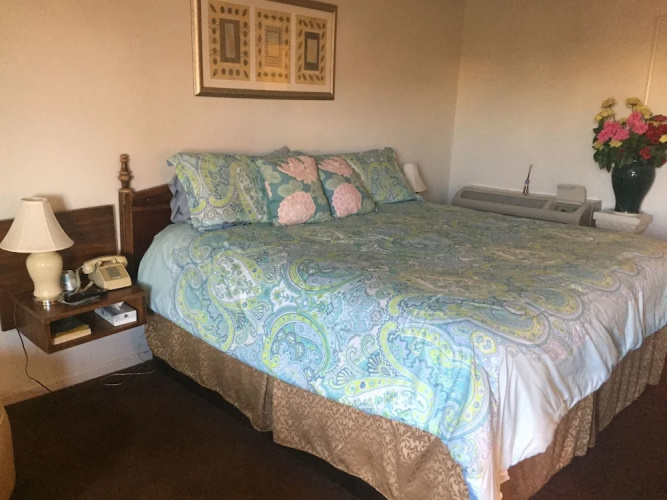 Rustic Motel Rolla