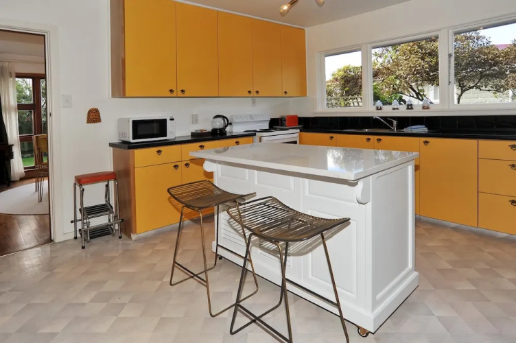 Woodbury Villa