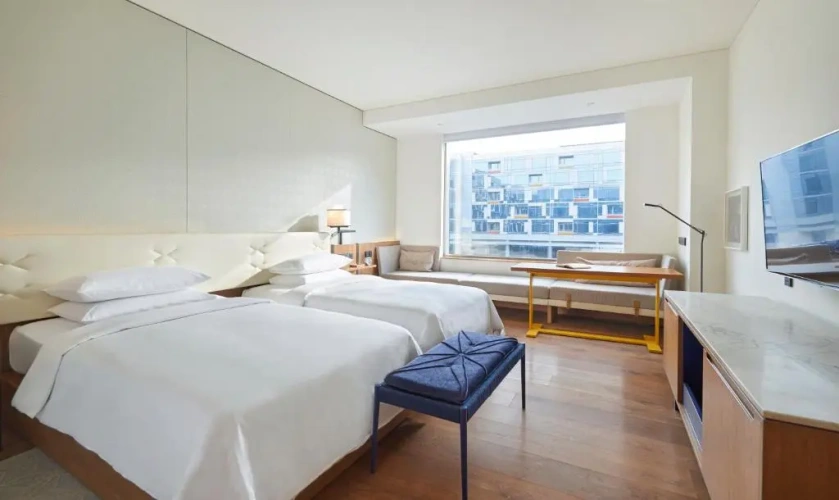 Twin room