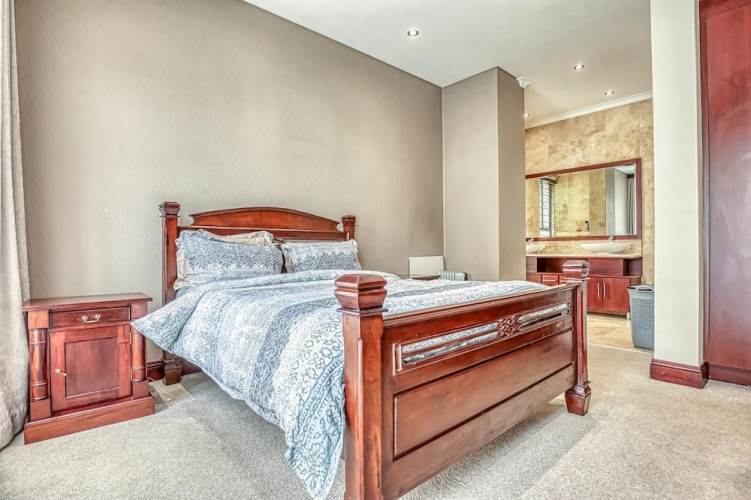 Executive 4-Bedroom Home