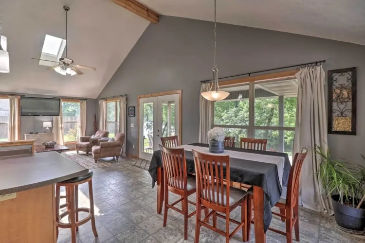 3 Bedrooms Cottage
