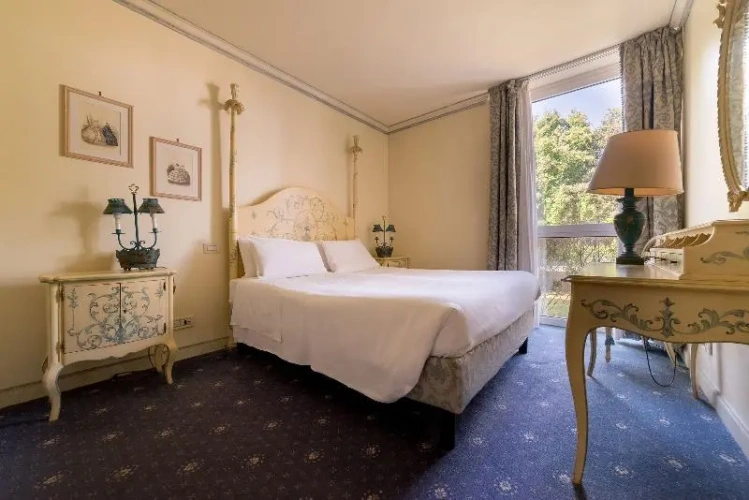 Suite with balcony and with garden view