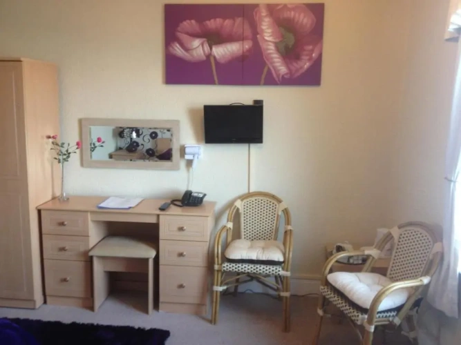 Standard Twin room with sea view
