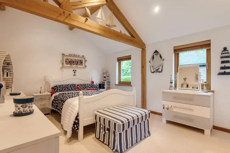 Luxury 3 Bedroom Barn Conversion - Canterbury