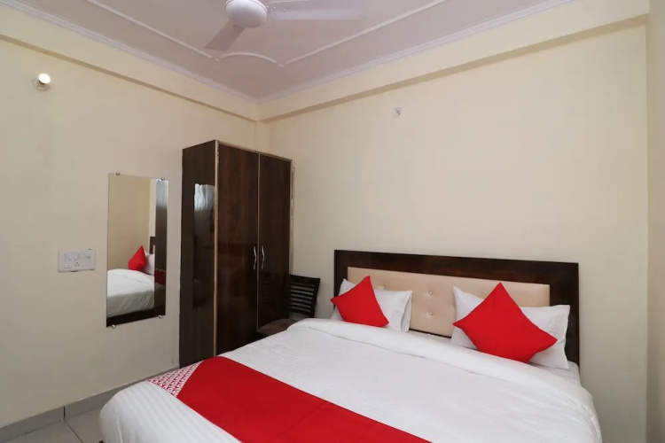 Dwarka International by OYO Rooms
