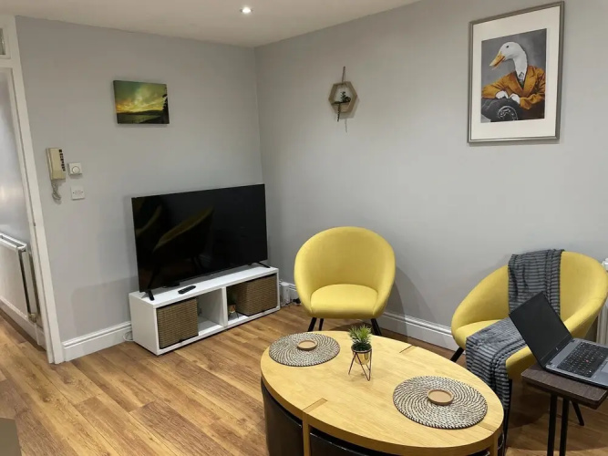 Immaculate 2-bed Apartment in London