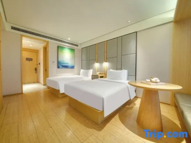 Standard Double room with street view