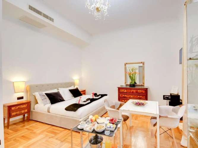 Queen Palace Suites