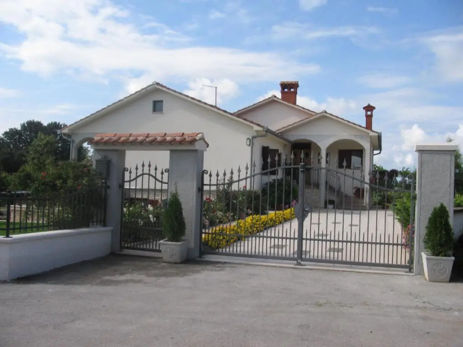 Apartment Borna